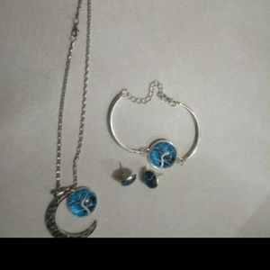 A necklace and a bracelet and earring